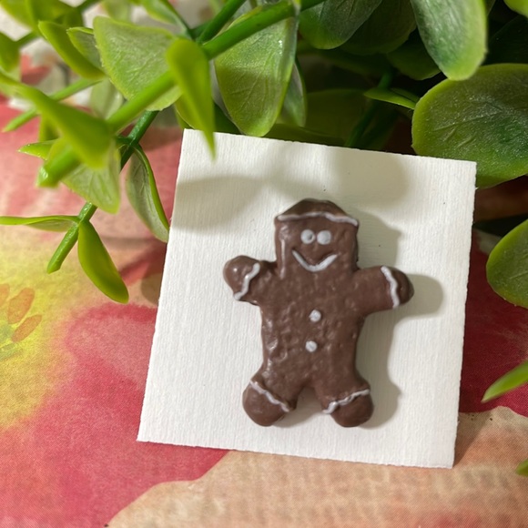 Wholesale lot of 24 NEW gingerbread pins - Picture 1 of 3